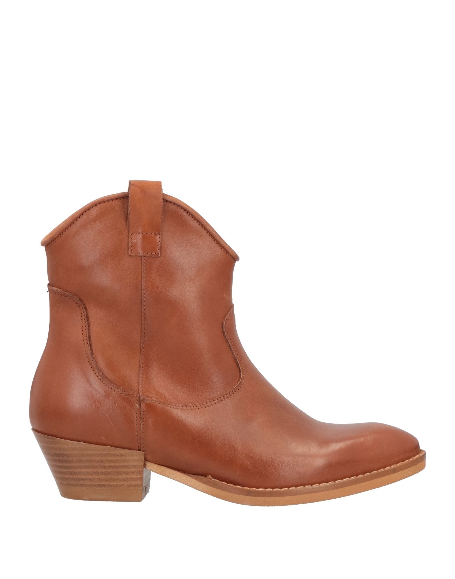 Ph 5.5 Ankle Boots In Brown