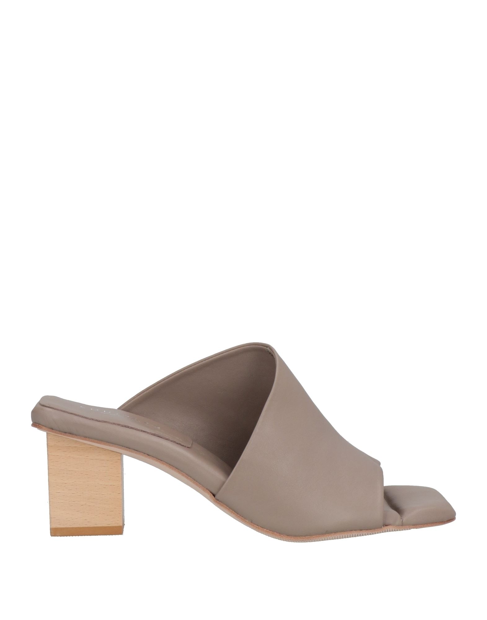 Eqüitare Sandals In Beige