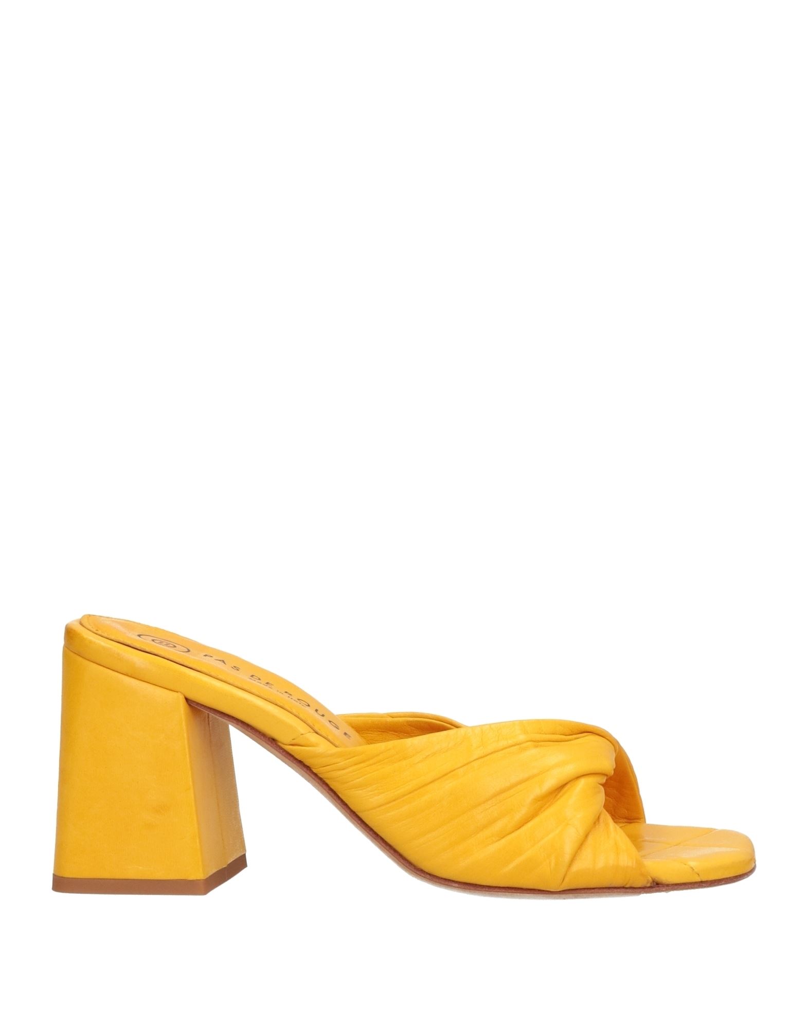 Pas De Rouge Sandals In Yellow