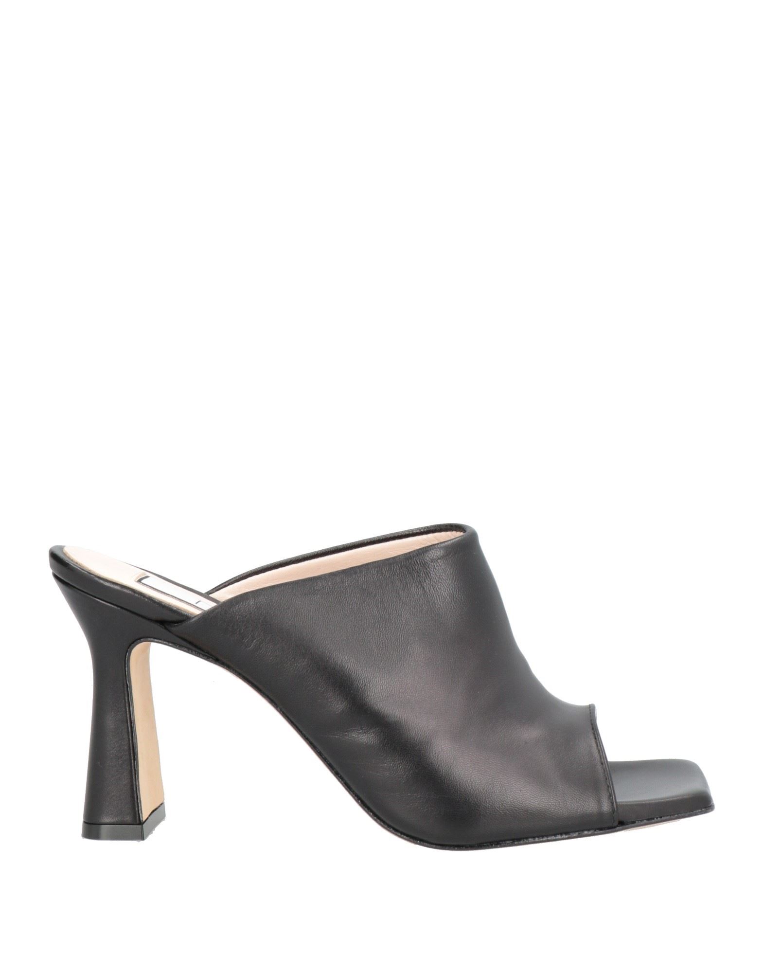 Ncub Sandals In Black