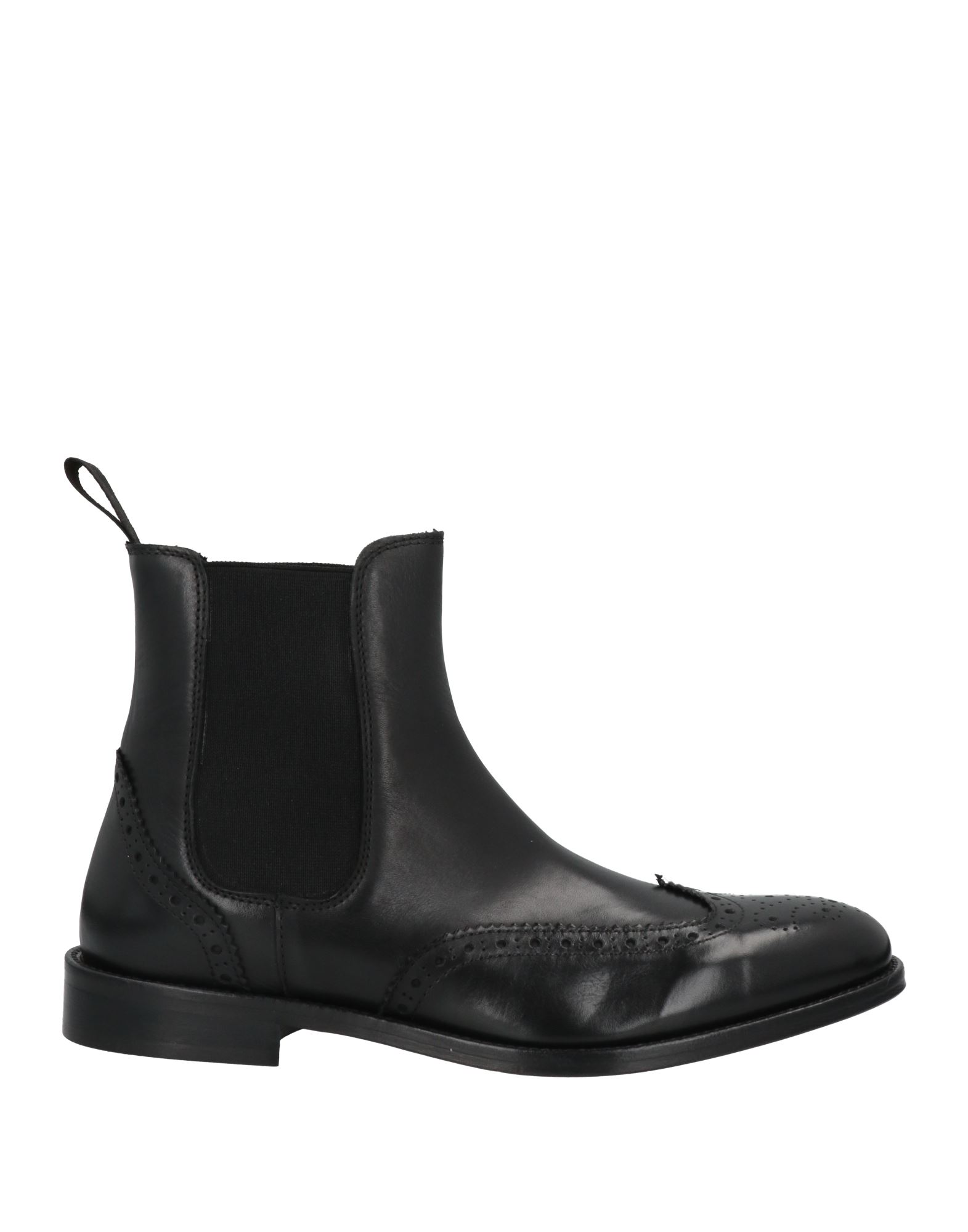 Calpierre Ankle Boots In Black