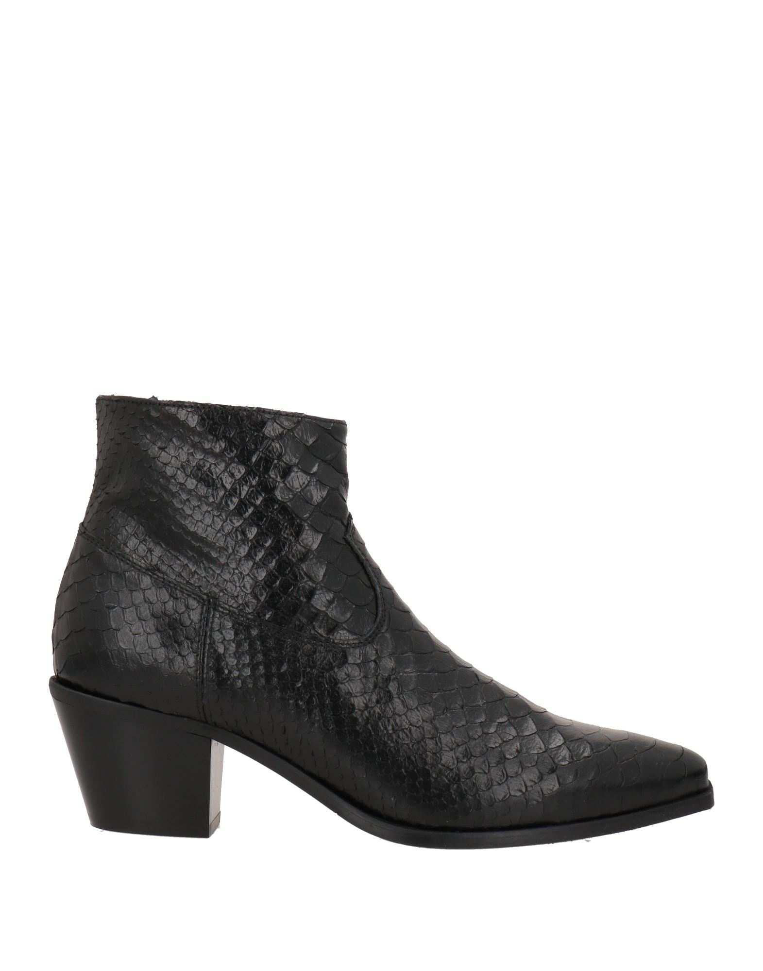 Pertini Ankle Boots In Black