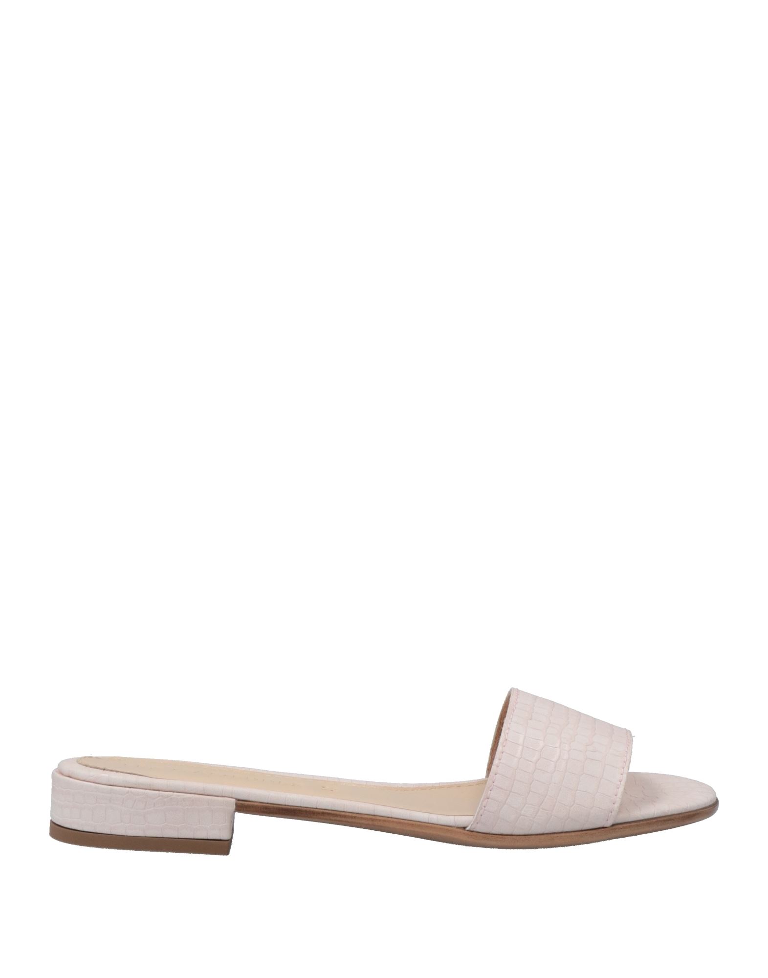 Les Italiennes Sandals In Light Pink