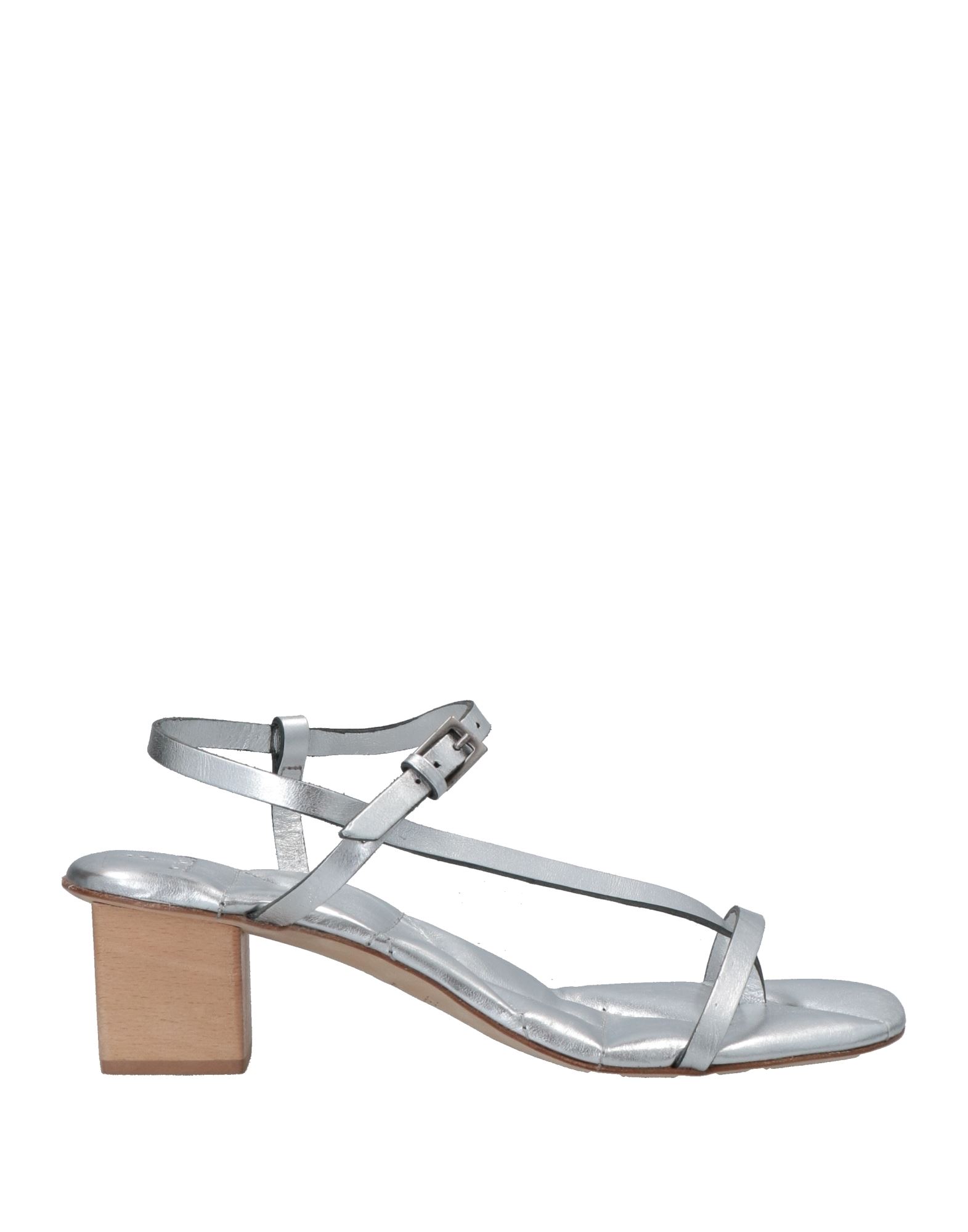 Del Carlo Toe Strap Sandals In Silver