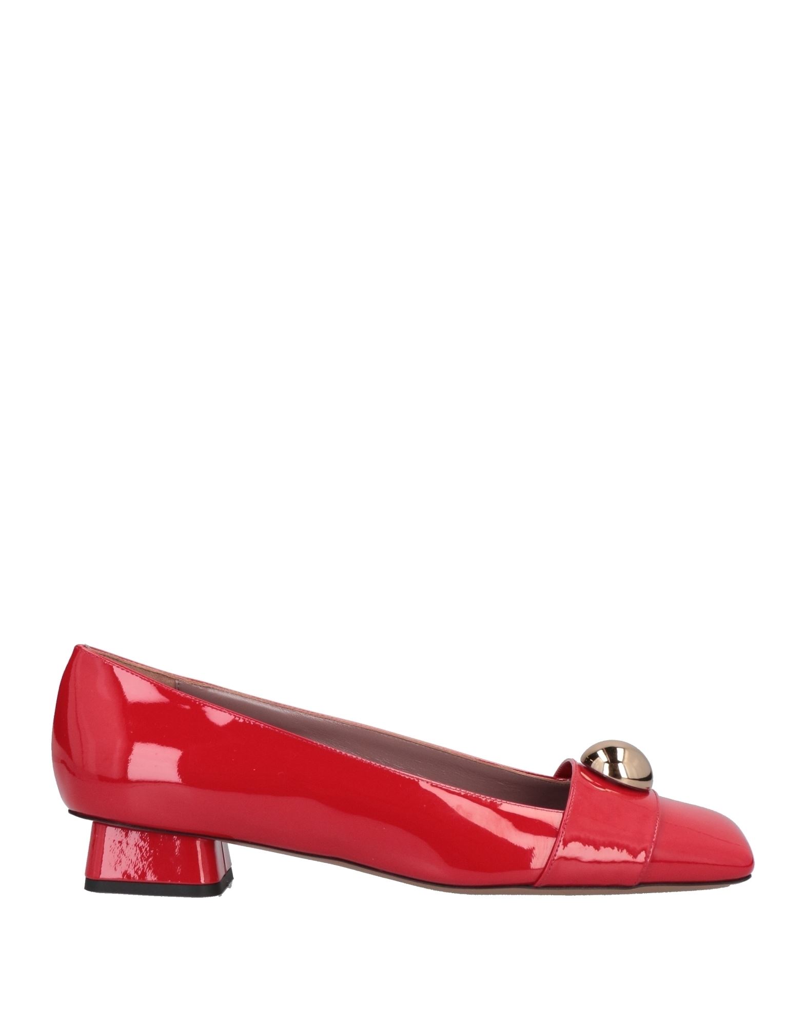 Rayne Pumps In Red