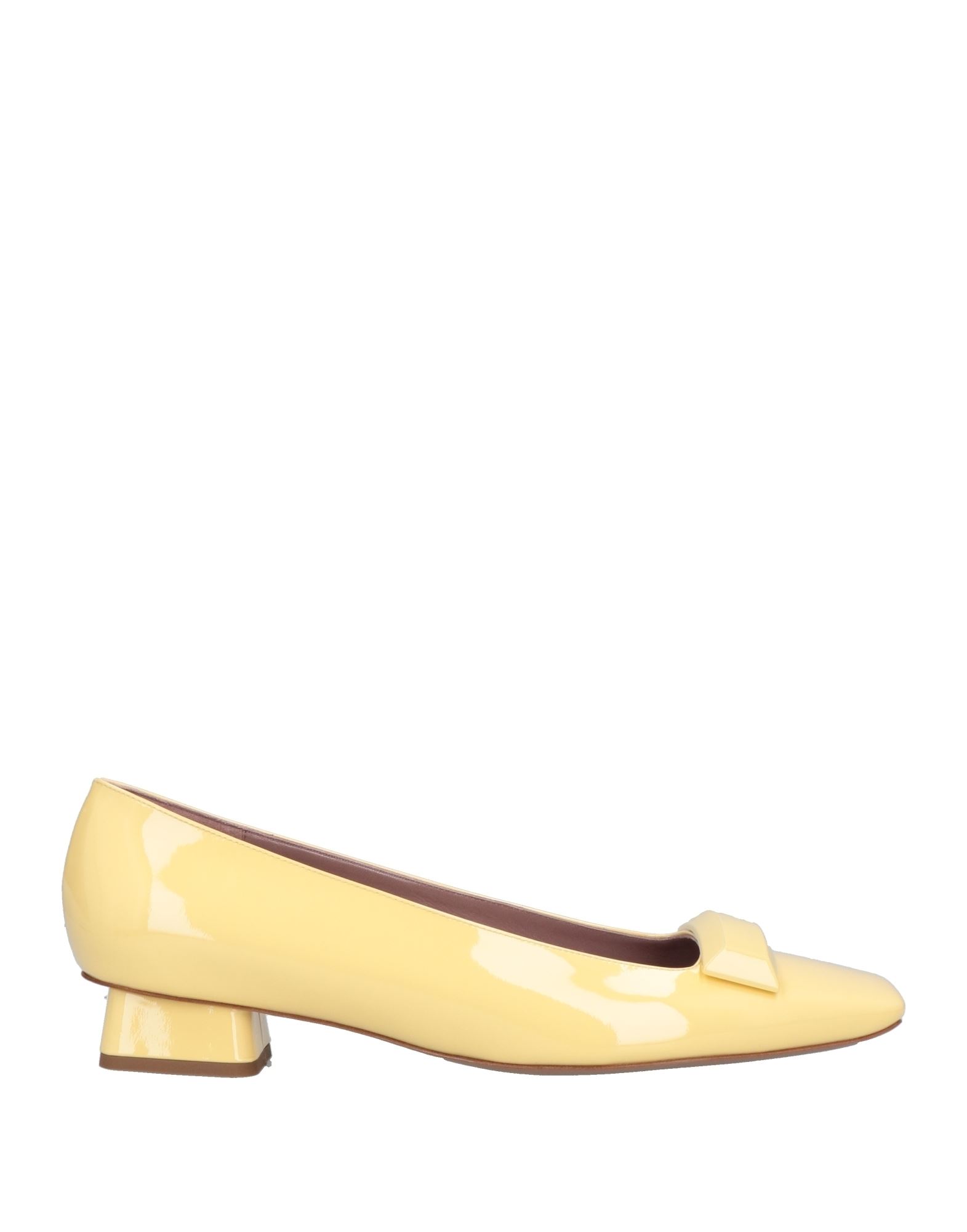 Rayne Pumps In Yellow