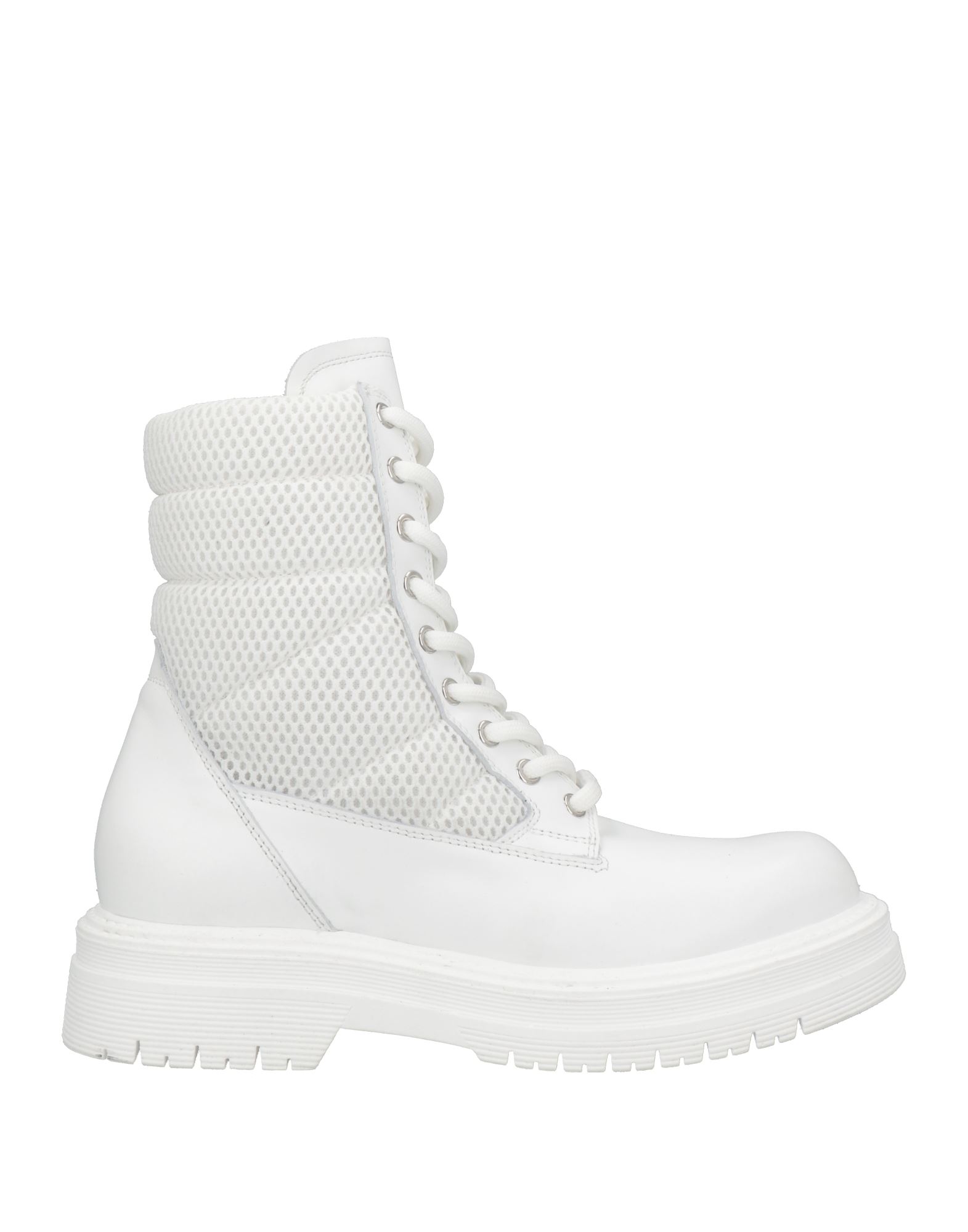 Mich E Simon Ankle Boots In White