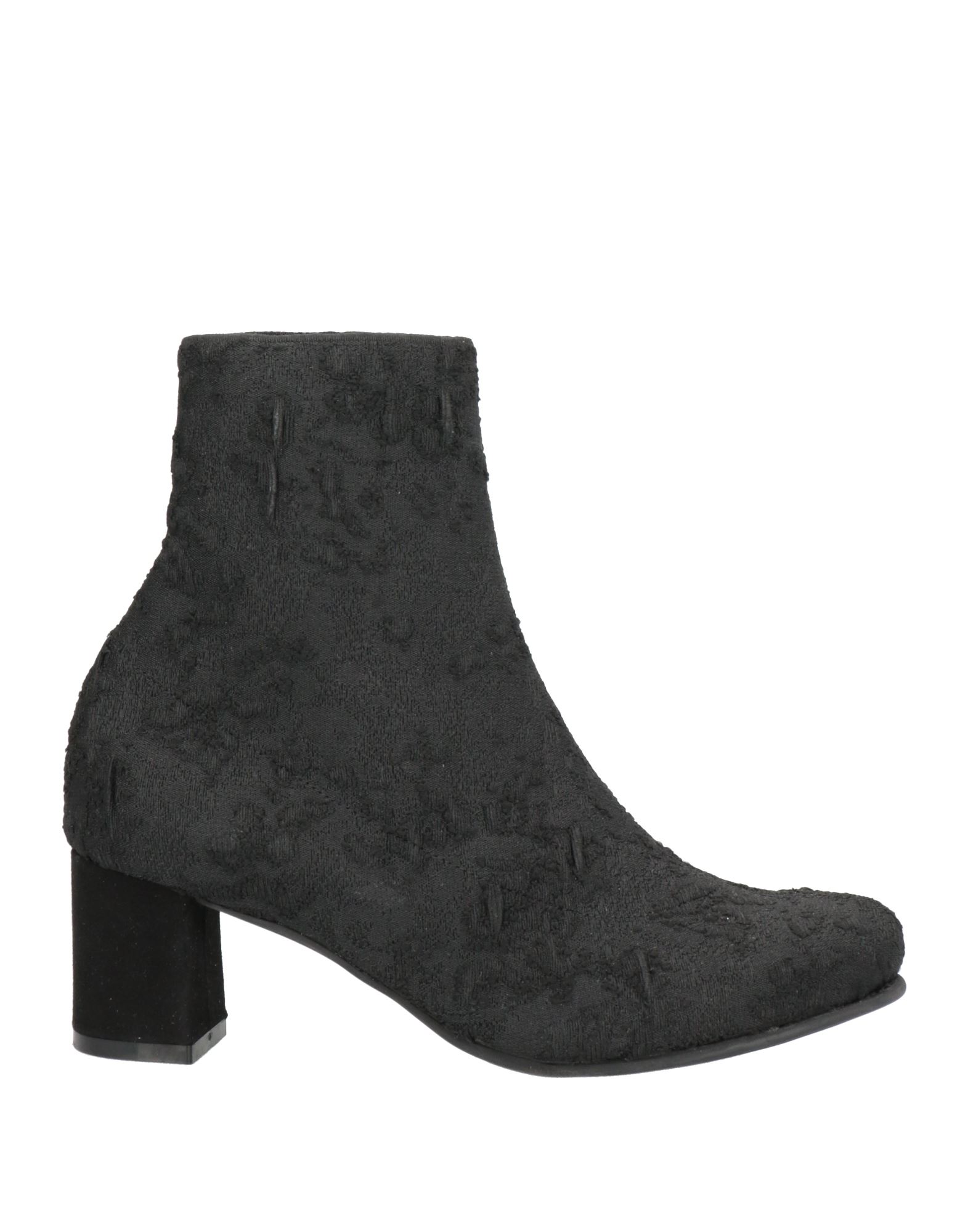 LE BABE Ankle boots