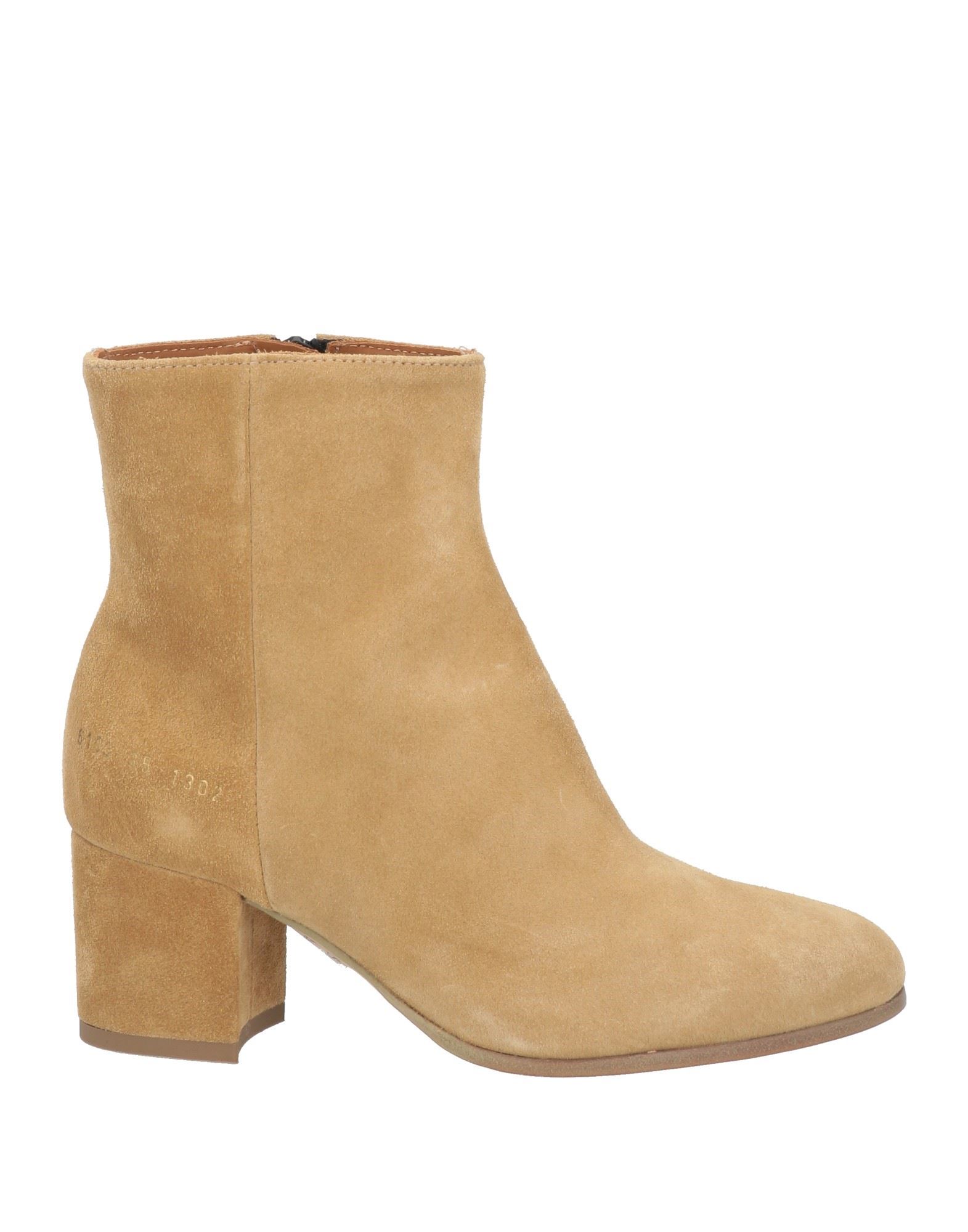 Woman By Common Projects - Schuhe - Stiefeletten - On Yoox.com 
