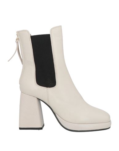 Emanuélle Vee Woman Ankle Boots Cream Size 9 Soft Leather, Textile Fibers In White