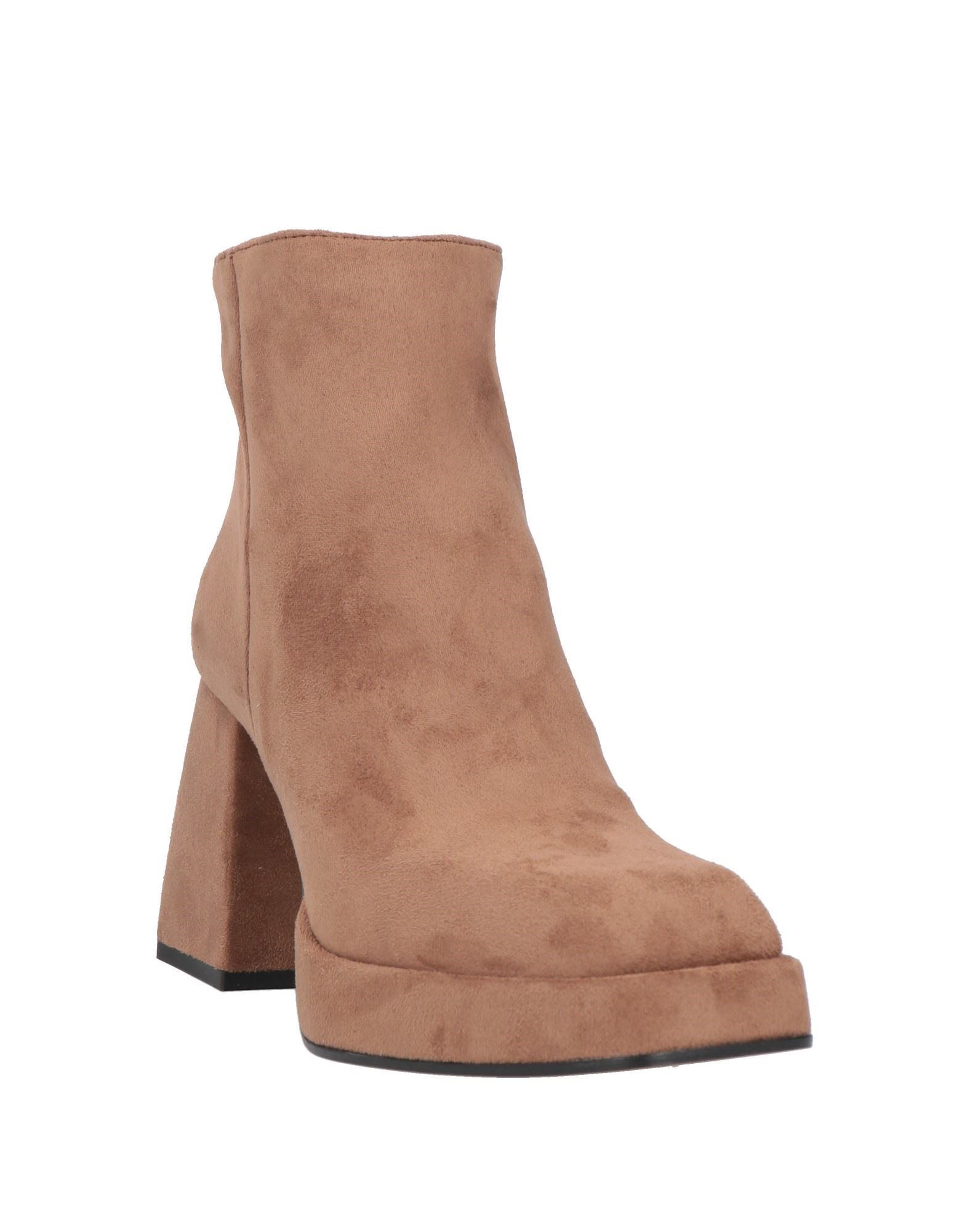  Nila & Nila - Calzado - Botines De Caña Alta - On Yoox.com 