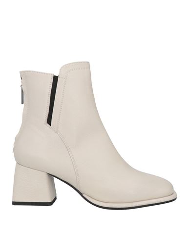 Shop Emanuélle Vee Woman Ankle Boots Off White Size 8 Soft Leather
