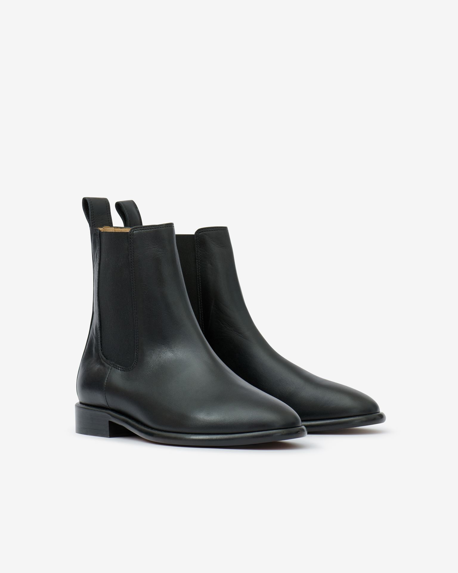 CHELSEA BOOTS