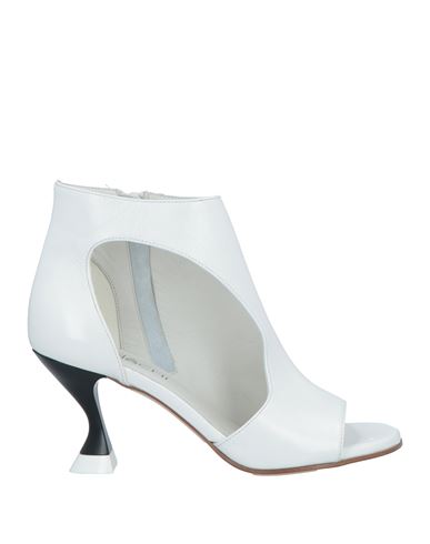 Elena Iachi Woman Ankle Boots White Size 8 Leather