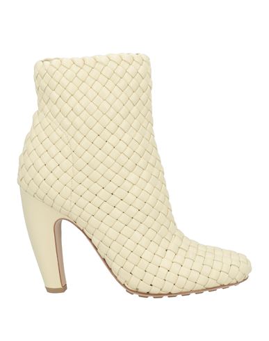 Shop Bottega Veneta Woman Ankle Boots Ivory Size 8 Leather In White