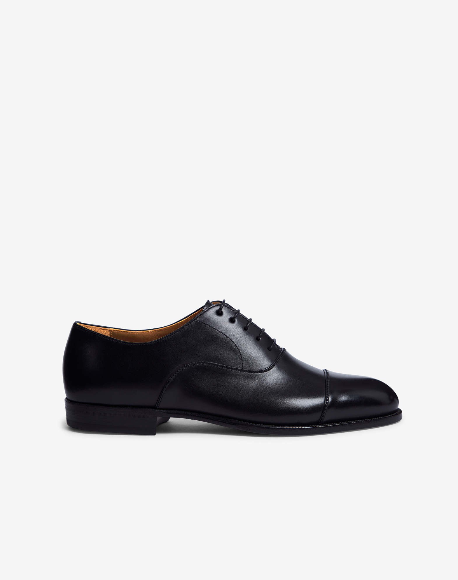 Shop Dunhill Mount Leather Cap Toe Oxford Shoes In Black