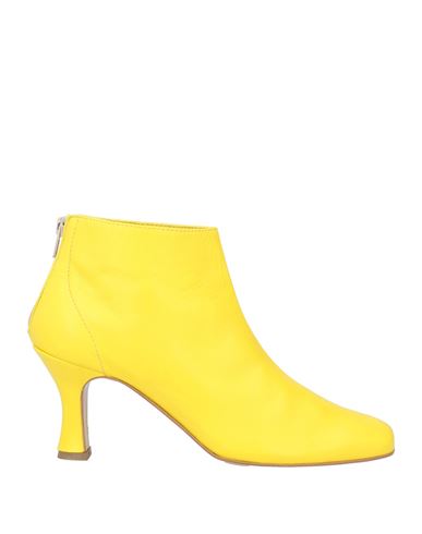 Noa A. Woman Ankle Boots Yellow Size 6 Leather In Yellow