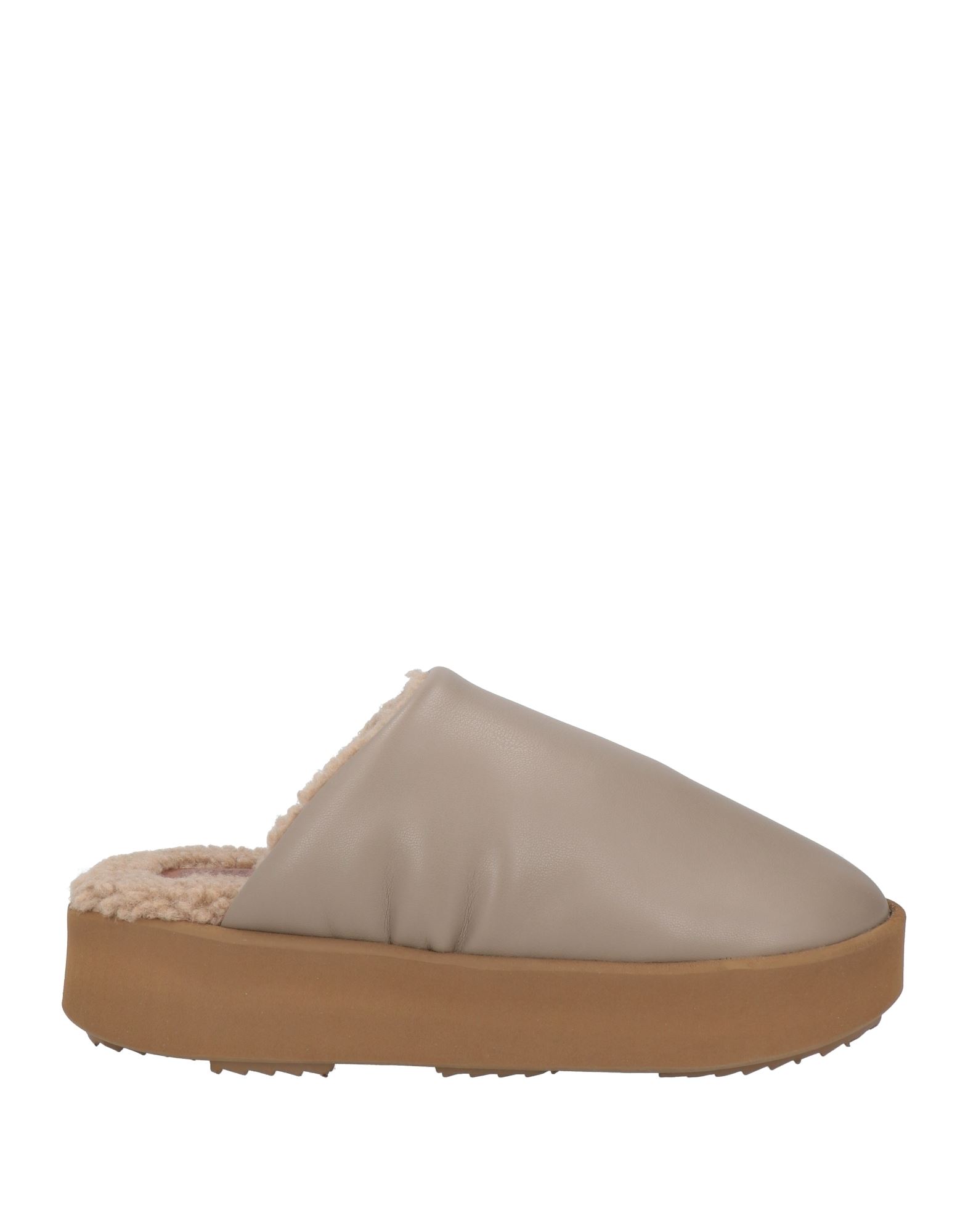 PIUMESTUDIO PIUMESTUDIO ΠΑΠΟΥΤΣΙΑ Μουλάρια και τσόκαρα