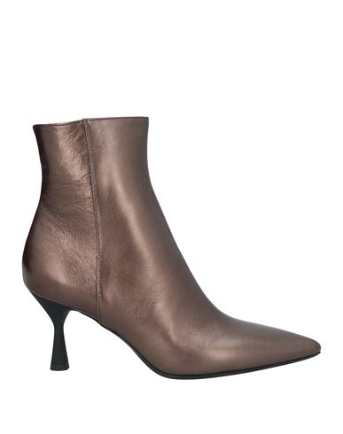 Agl Attilio Giusti Leombruni Ide Metallic Leather Bootie In Yellow