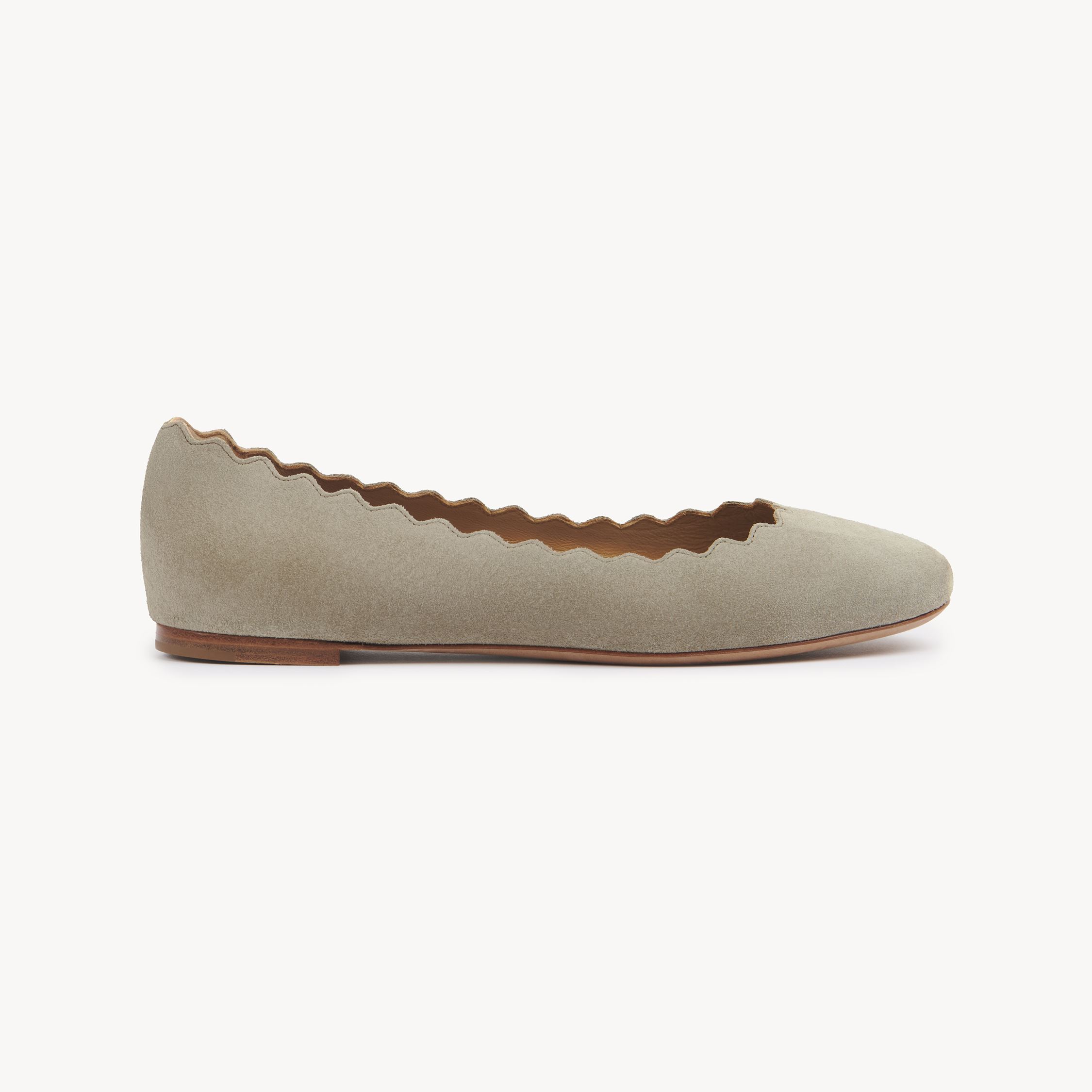 Chloé Scalloped Suede Ballet Flats In Green