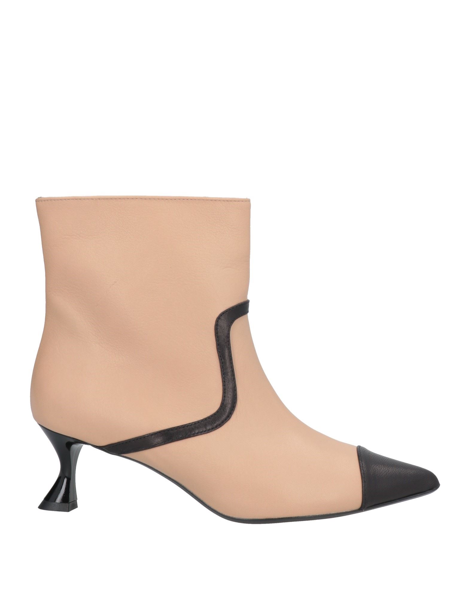  Nila & Nila - Schuhe - Stiefeletten - On Yoox.com 