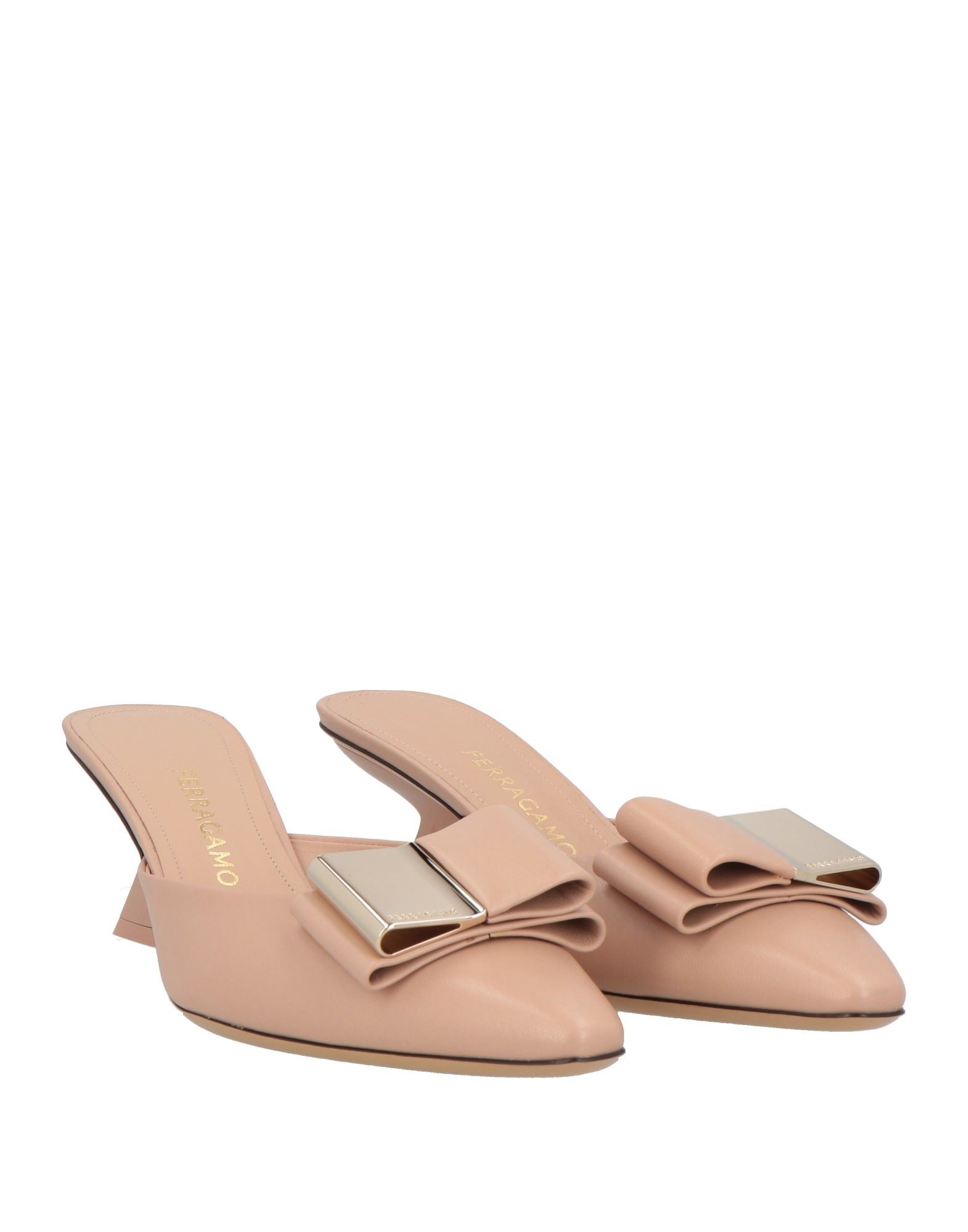  Ferragamo - Calzado - Mules & Zuecos - On Yoox.com 