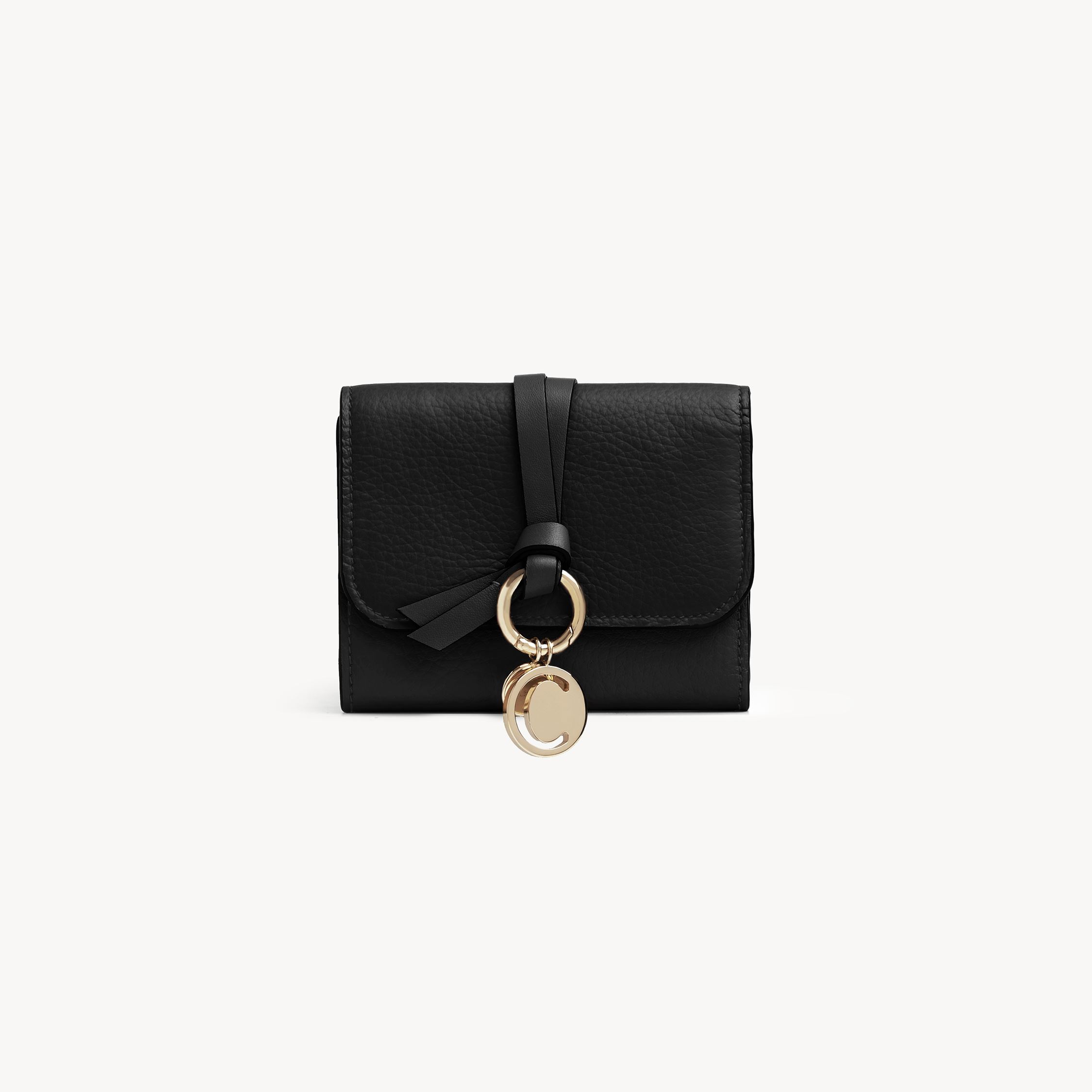 Shop Chloé Portefeuille Compact À Trois Volets Alphabet Femme Noir Taille Onesize 100% Cuir De Veau In Black