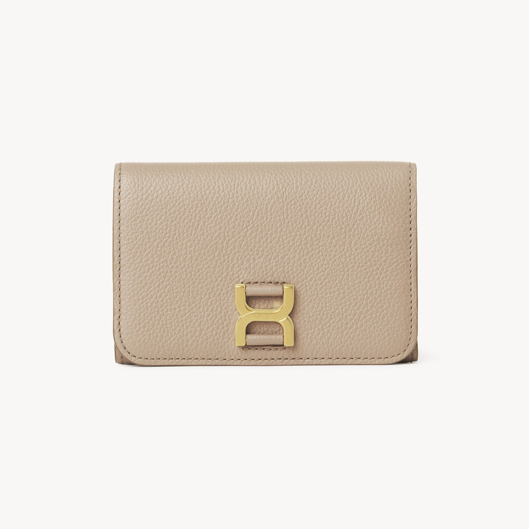 Shop Chloé Portefeuille Compact À Rabat Marcie En Cuir Grainé Femme Gris Taille Onesize 100% Cuir De Veau In Grey