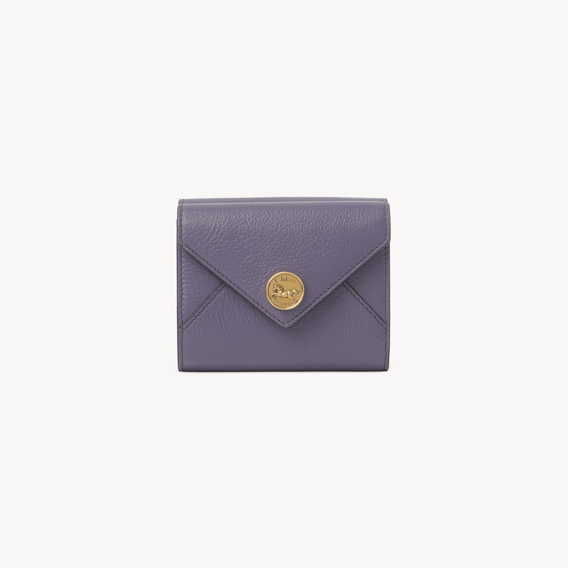 Chloé Small Envelope Tri-fold In Grained Leather Purple Size Onesize 100% Goatskin In Purple