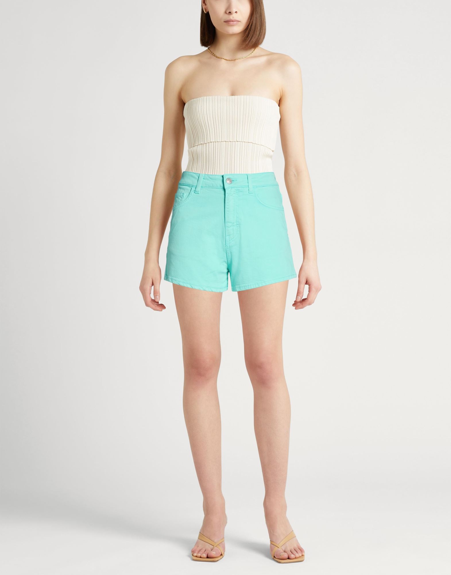  Jucca - Hosen & Röcke - Jeansshorts - On Yoox.com 