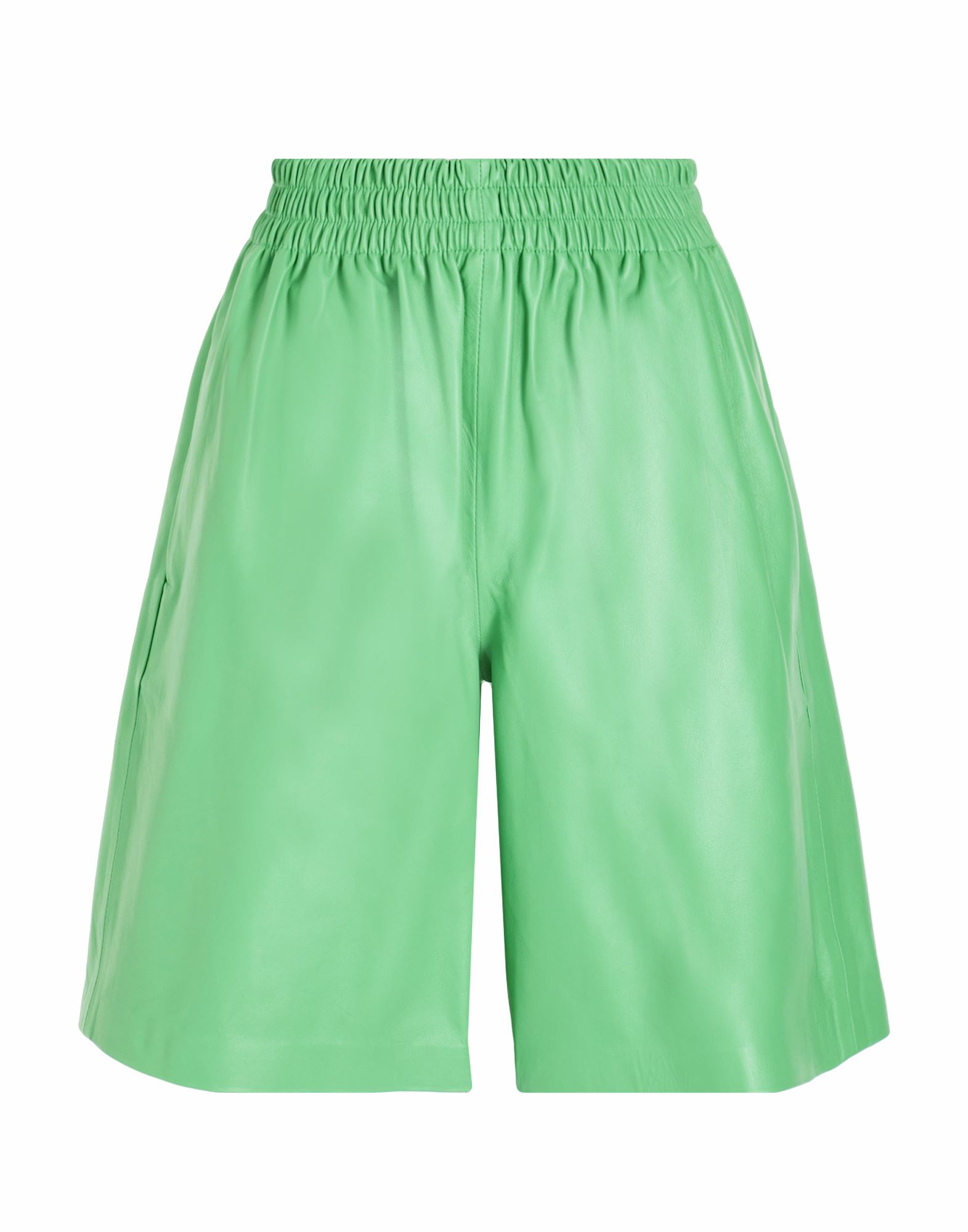 8 By Yoox Leather Pull-on Bermuda Woman Shorts & Bermuda Shorts Green Size 4 Lambskin
