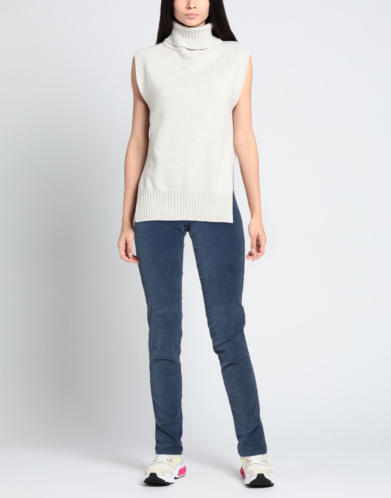  120% Lino - Hosen & Röcke - Hosen - On Yoox.com 