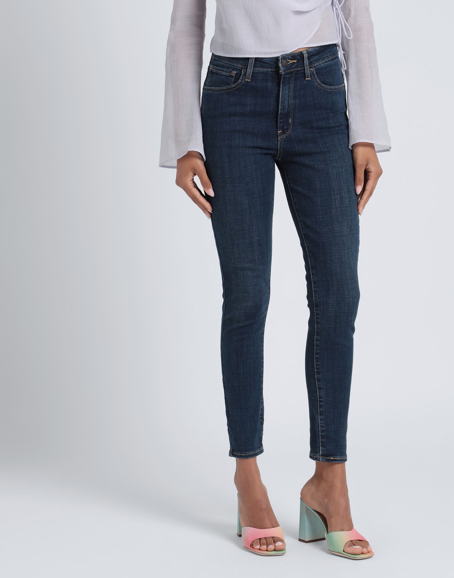  Levi's - Hosen & Röcke - Jeanshosen - On Yoox.com 