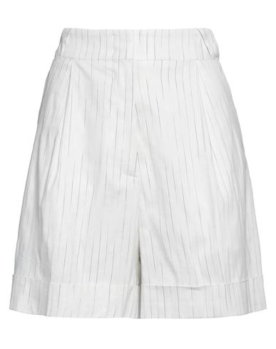 Piazza Sempione Woman Shorts & Bermuda Shorts White Size 14 Viscose, Linen, Cotton, Elastane