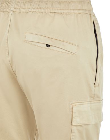 TROUSERS Stone Island Men - Official Store