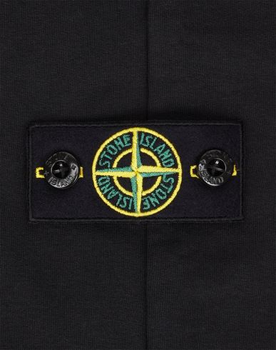 Stone island badge hot sale jumper