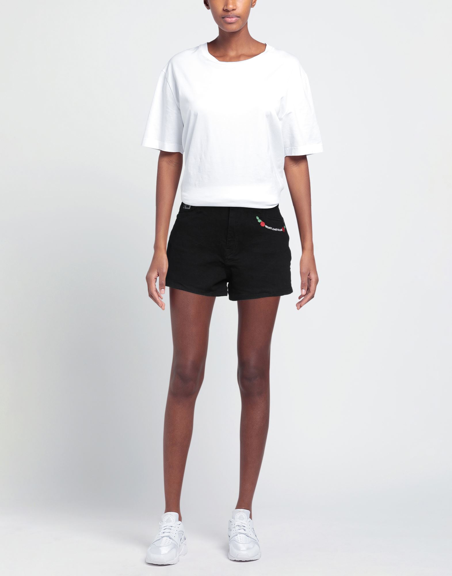  Versace Jeans Couture - Partes De Abajo - Shorts Vaqueros - On Yoox.com 