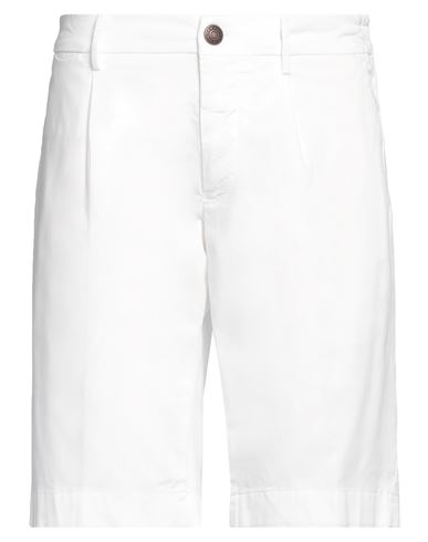 Shop Fradi Man Shorts & Bermuda Shorts White Size 32 Cotton, Lyocell, Elastane