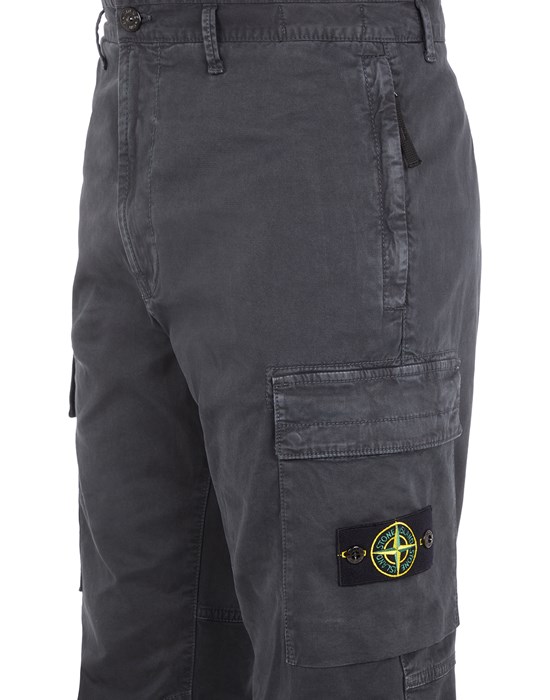 TROUSERS Stone Island Men - Official Store