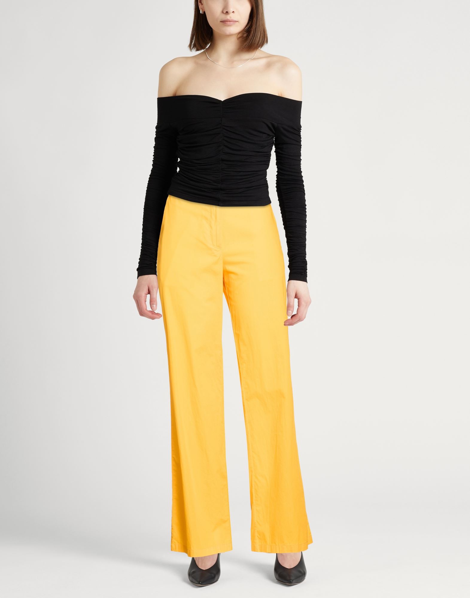  Jucca - Hosen & Röcke - Hosen - On Yoox.com 