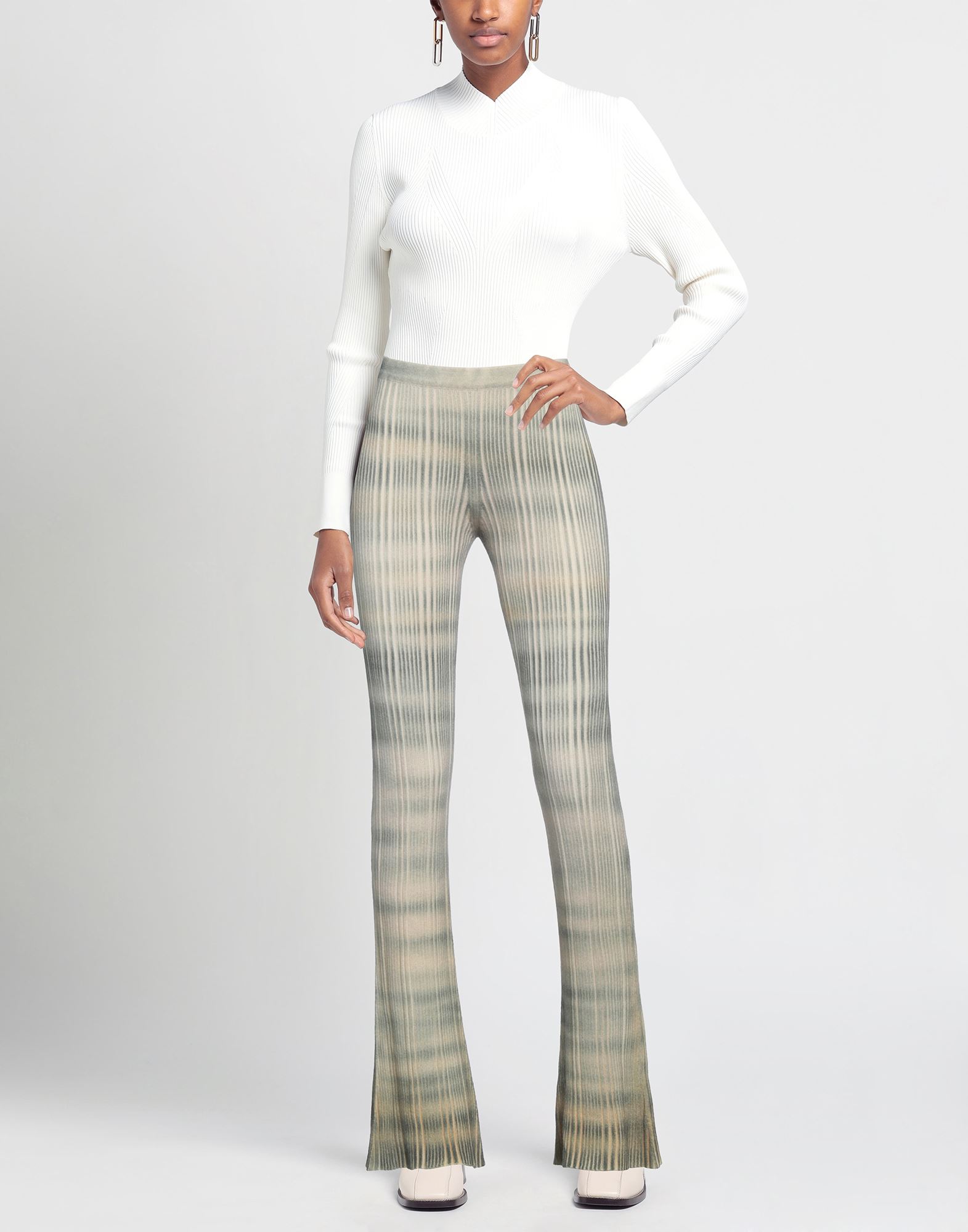  Canessa - Hosen & Röcke - Hosen - On Yoox.com 