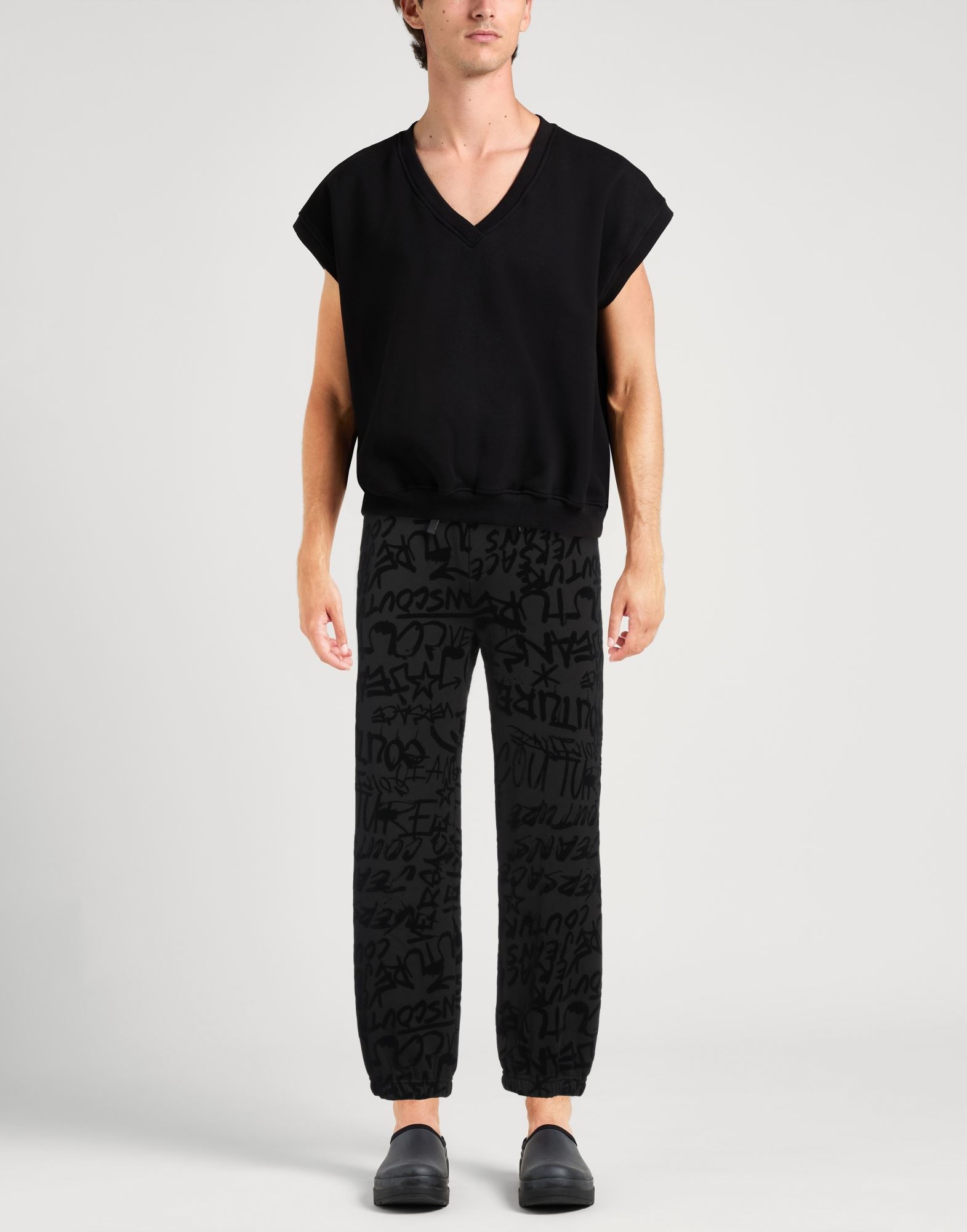  Versace Jeans Couture - Partes De Abajo - Pantalones - On Yoox.com 