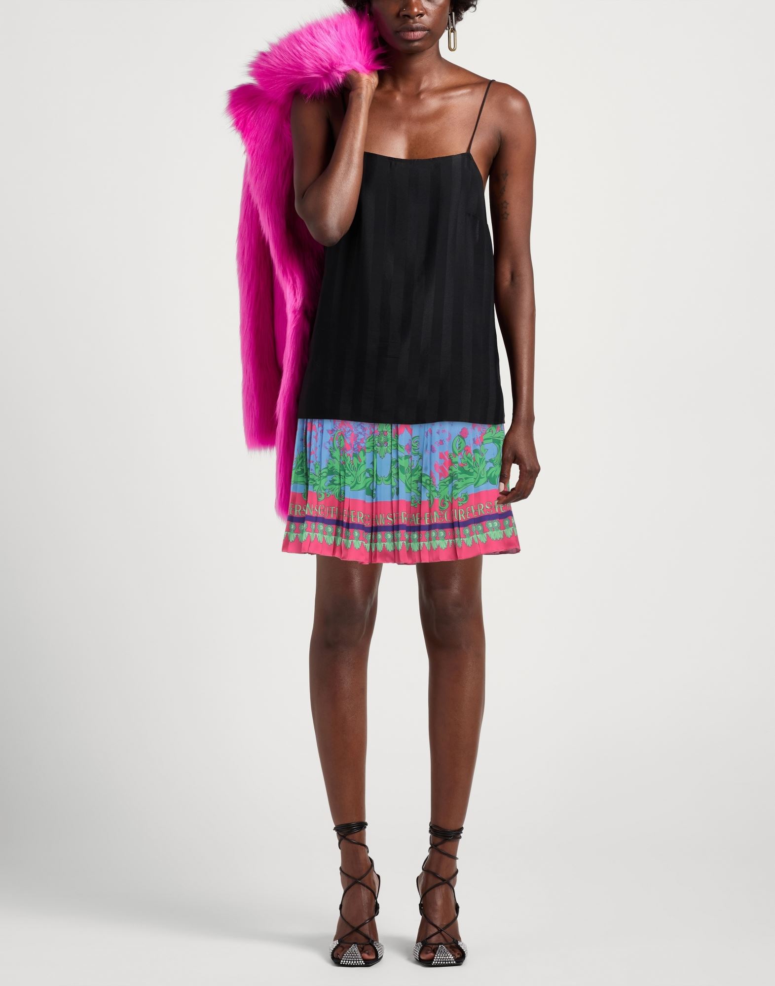 Versace Jeans Couture - Hosen & Röcke - Miniröcke - On Yoox.com 