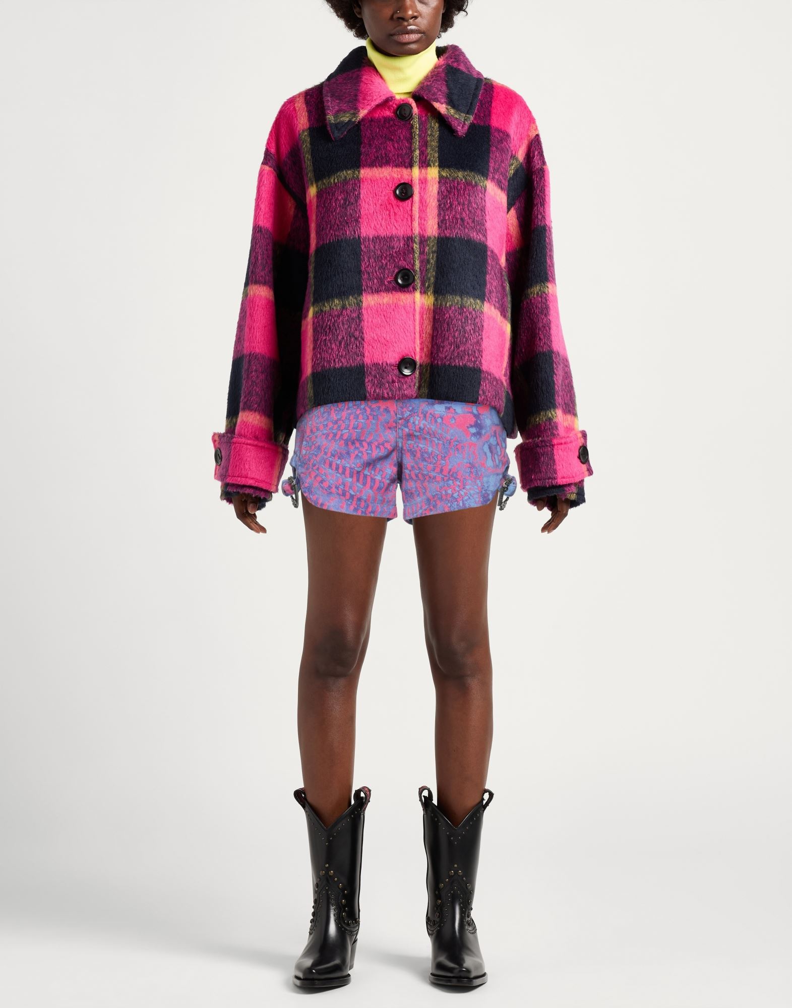  Versace Jeans Couture - Hosen & Röcke - Jeansshorts - On Yoox.com 