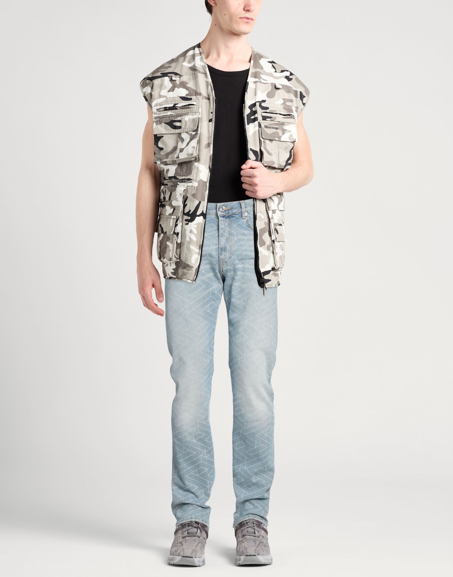  Versace - Hosen & Röcke - Jeanshosen - On Yoox.com 