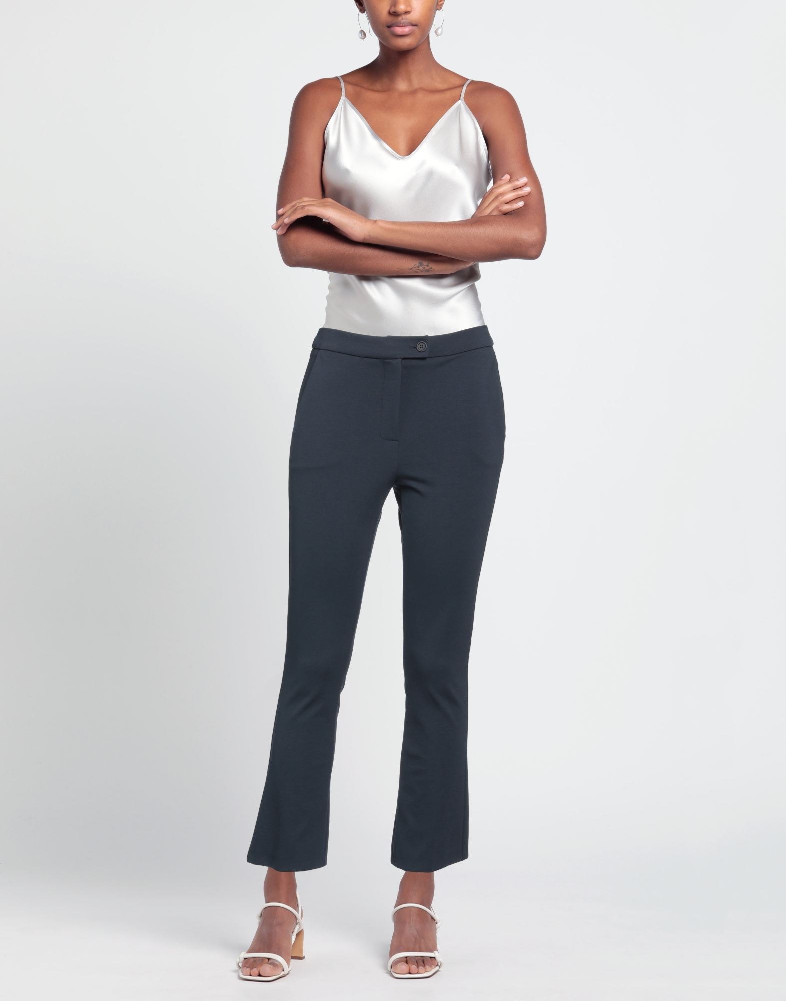  Angela Davis - Partes De Abajo - Pantalones - On Yoox.com 