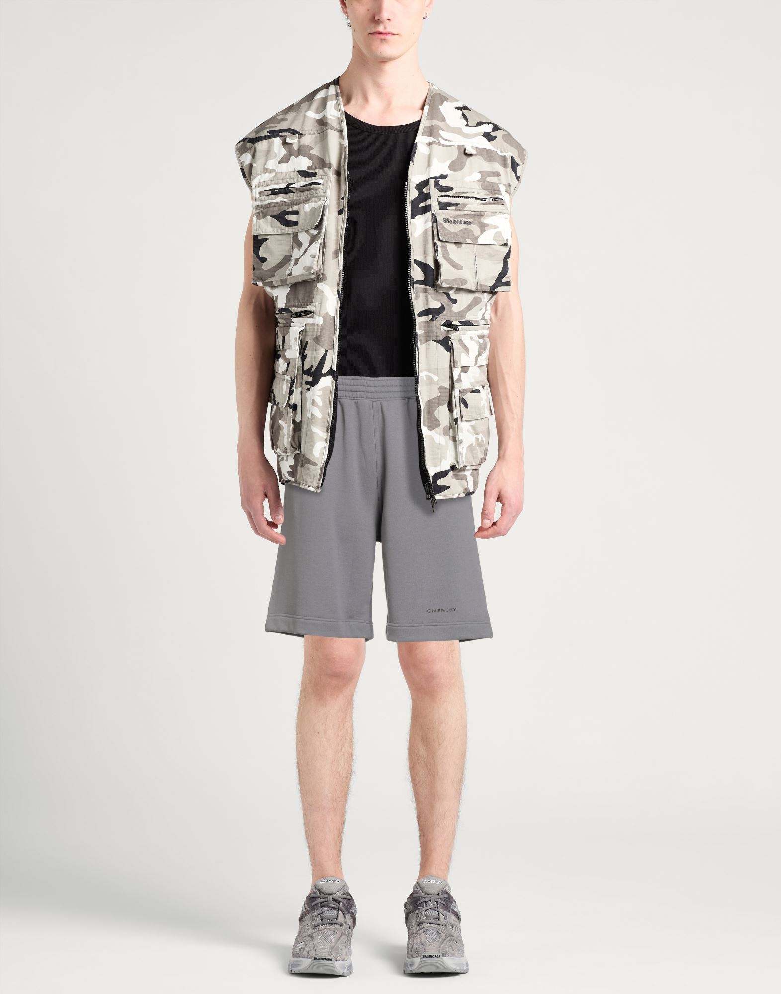  Givenchy - Hosen & Röcke - Shorts & Bermudashorts - On Yoox.com 