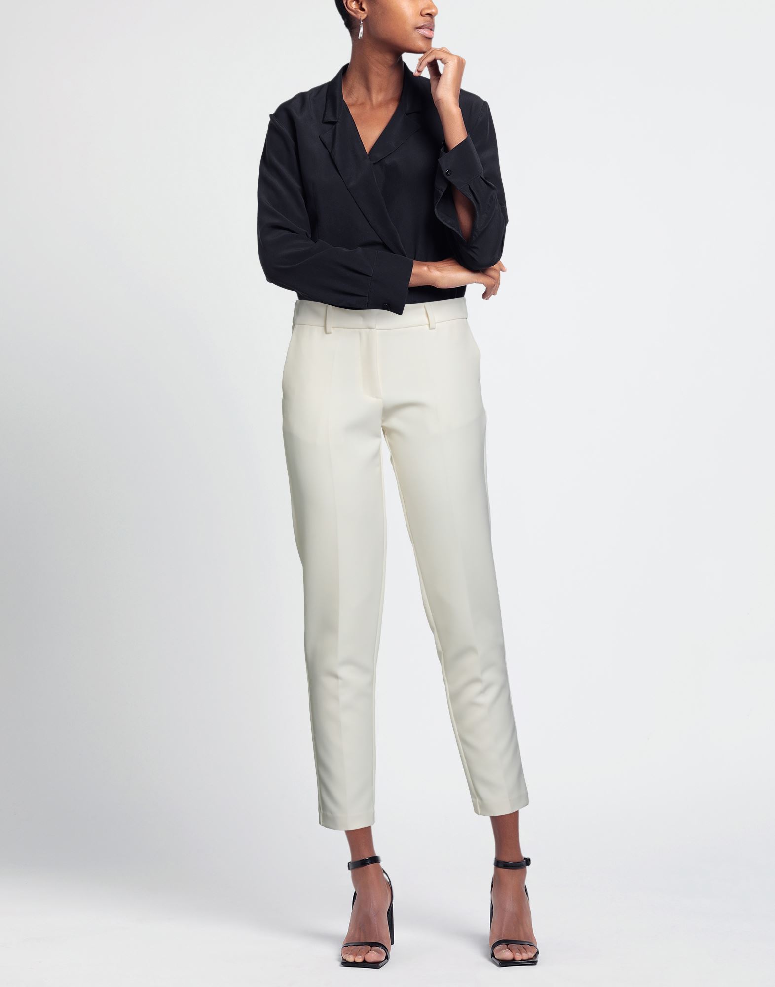  Kartika - Hosen & Röcke - Hosen - On Yoox.com 