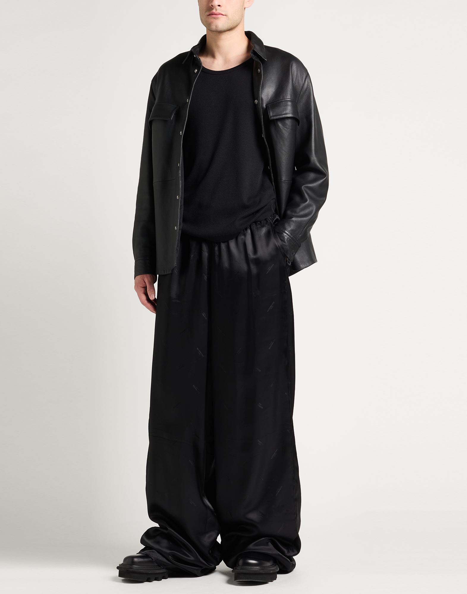  Vetements - Hosen & Röcke - Hosen - On Yoox.com 