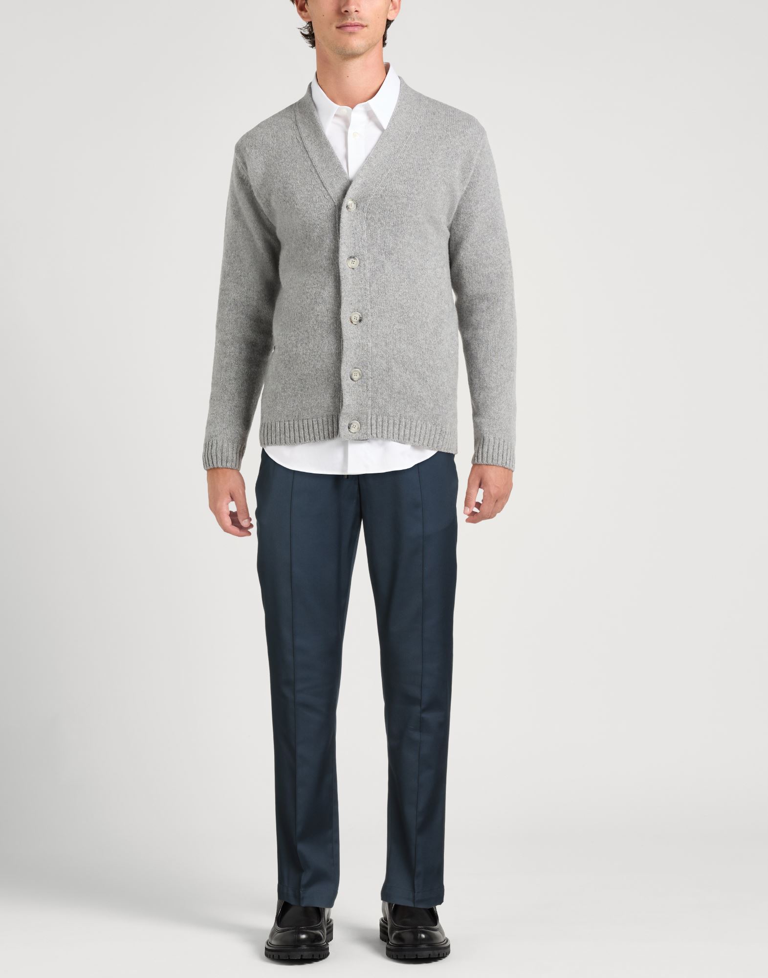  Isaia - Hosen & Röcke - Hosen - On Yoox.com 